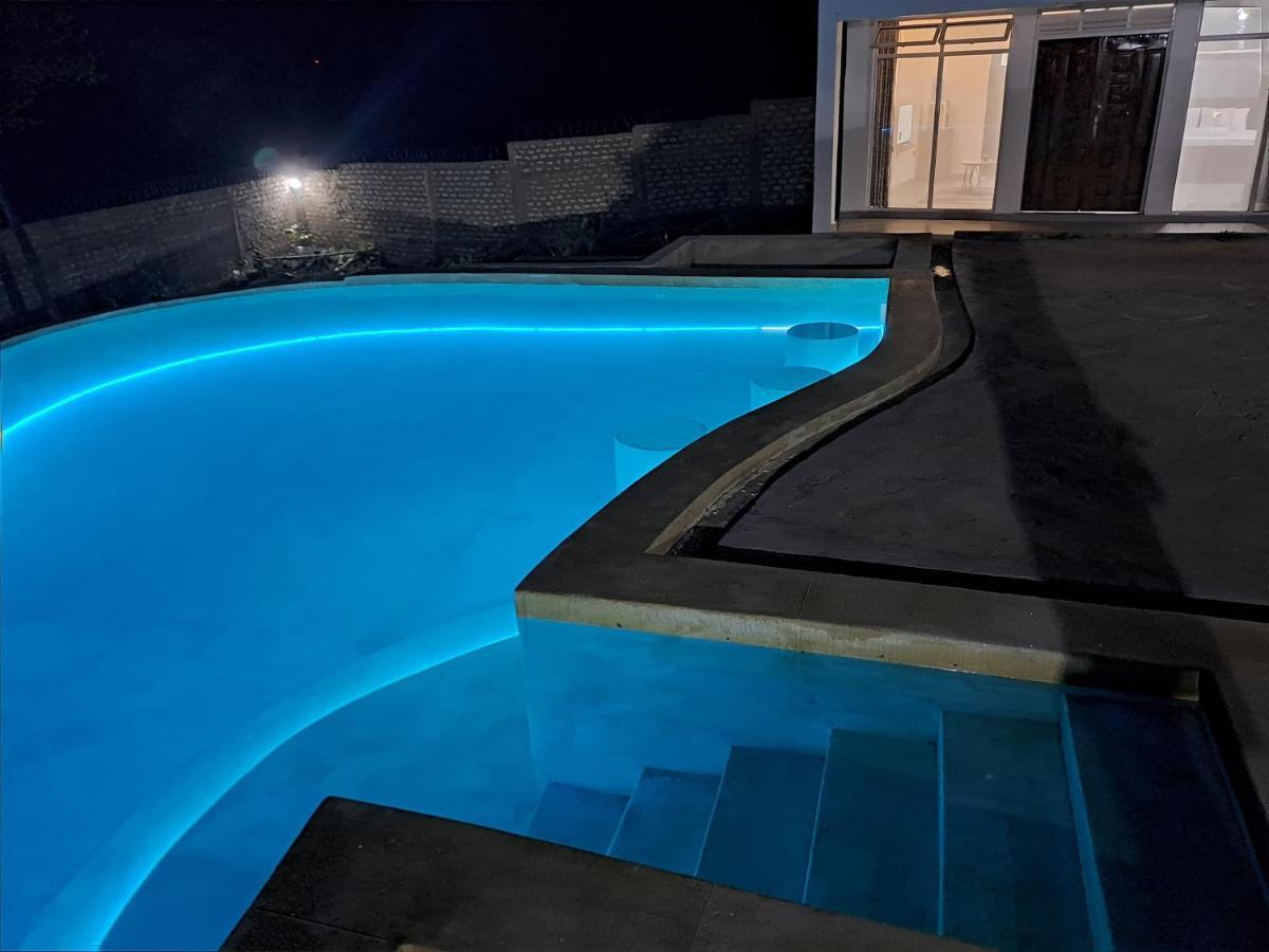 Cave Diani Holiday Apartments شاطئ دياني المظهر الخارجي الصورة