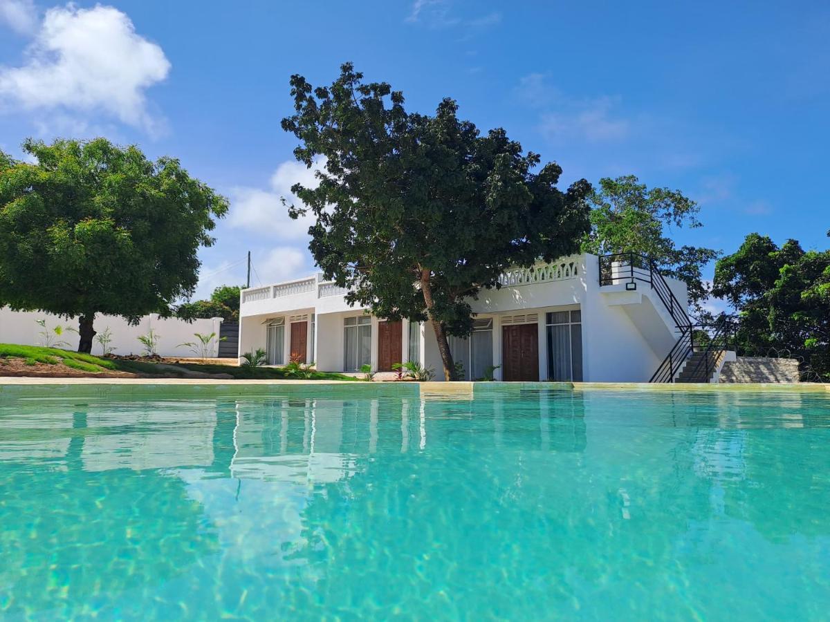 Cave Diani Holiday Apartments شاطئ دياني المظهر الخارجي الصورة