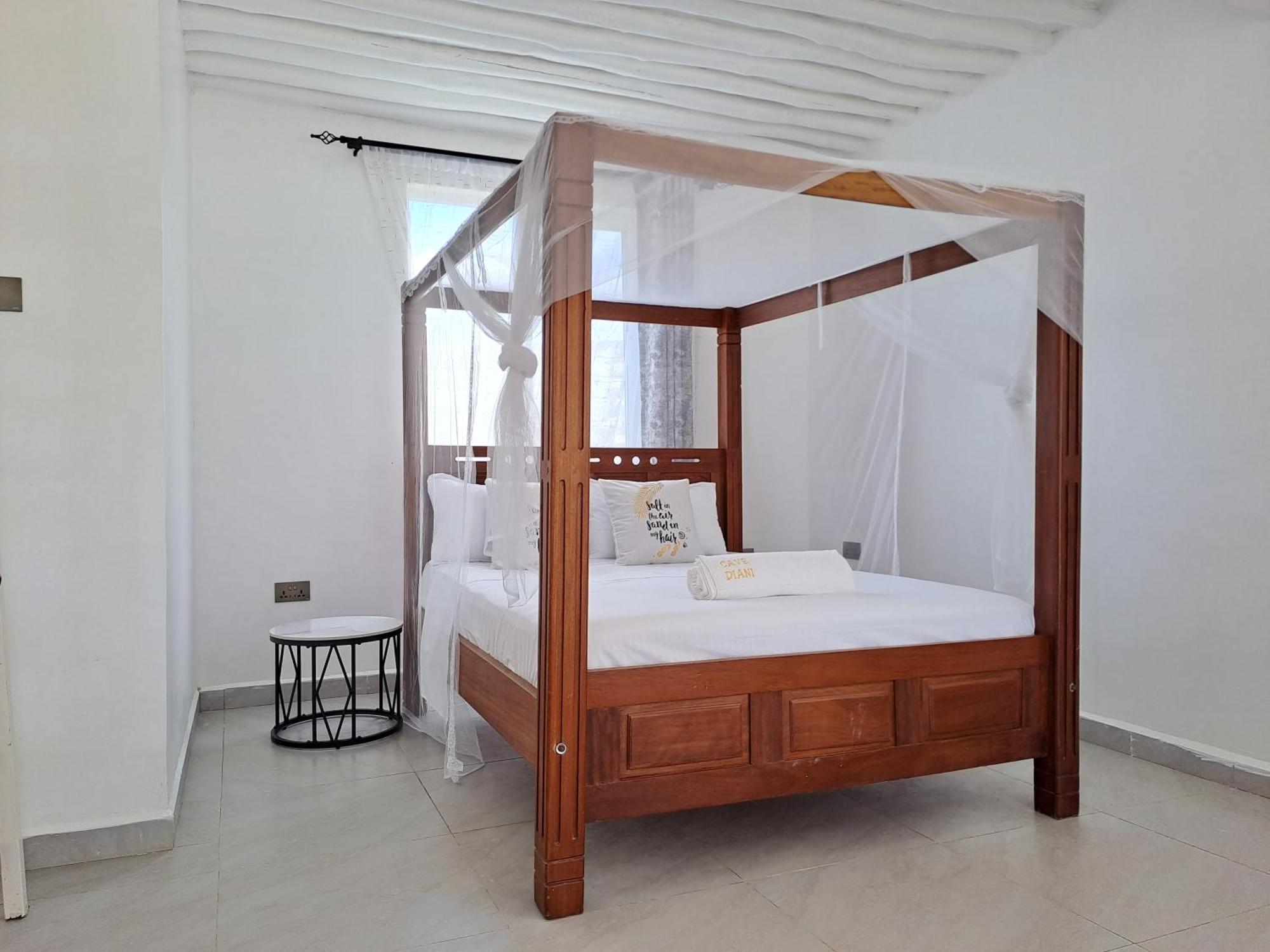 Cave Diani Holiday Apartments شاطئ دياني المظهر الخارجي الصورة
